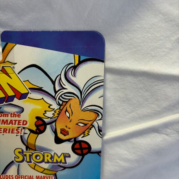 X-MEN Classics Storm Unopened Action Figure Mid-1990's - Picture 3 of 10